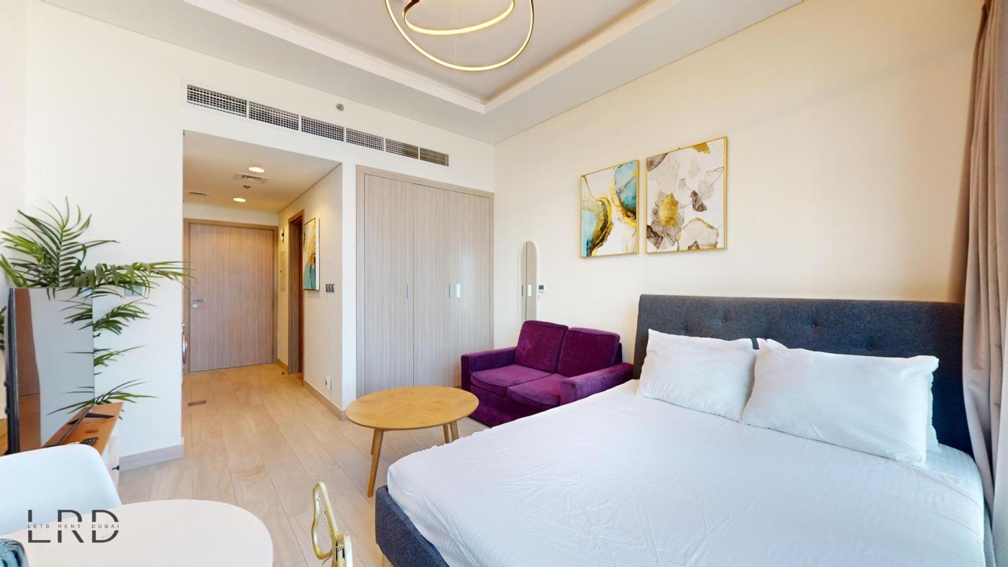 Stylish Retreat In Azizi Farhad Apartment Dubai